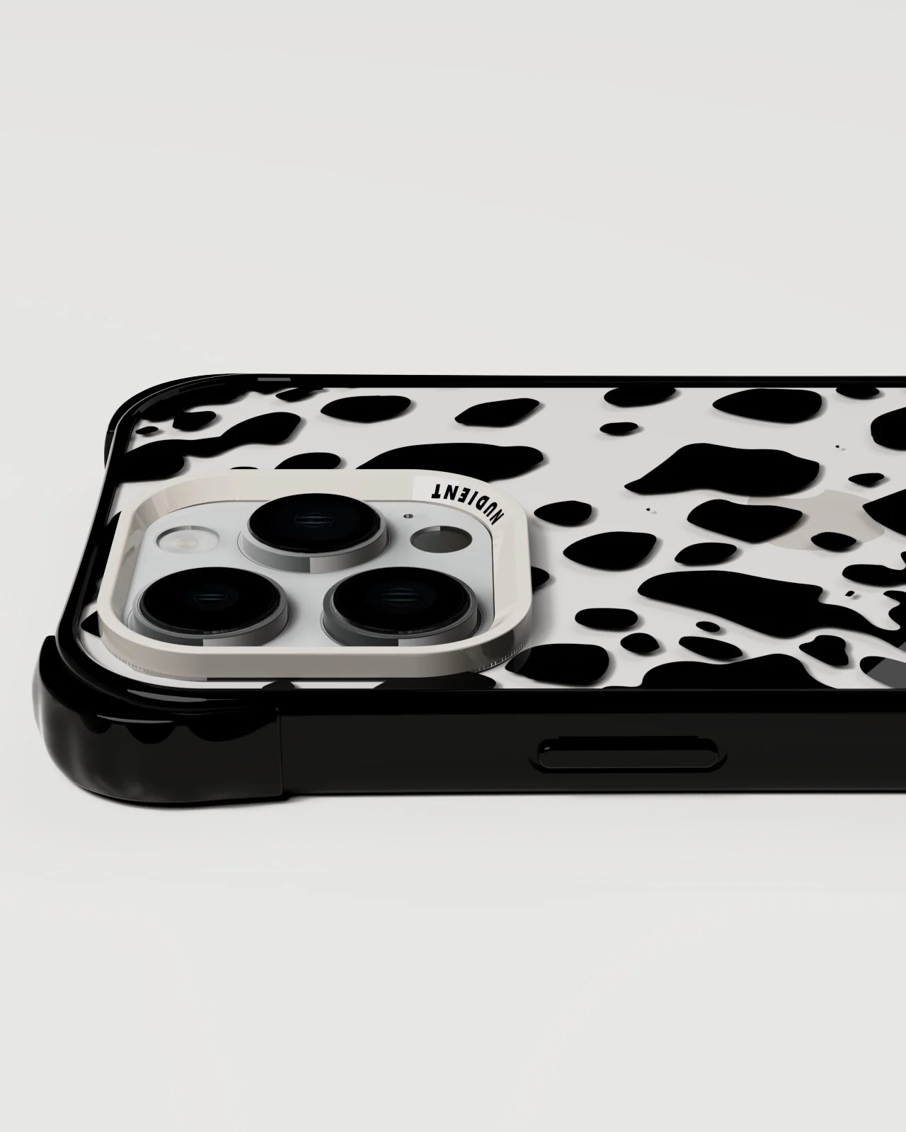 Form Bumpy Case - Image 4
