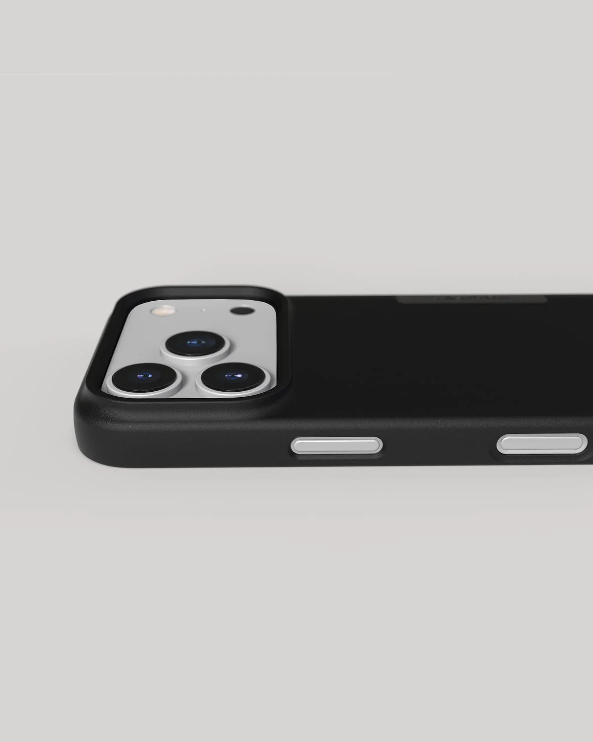 Thin Case - iPhone 17 Pro - Ink Black & Midwinter Blue - Image 4