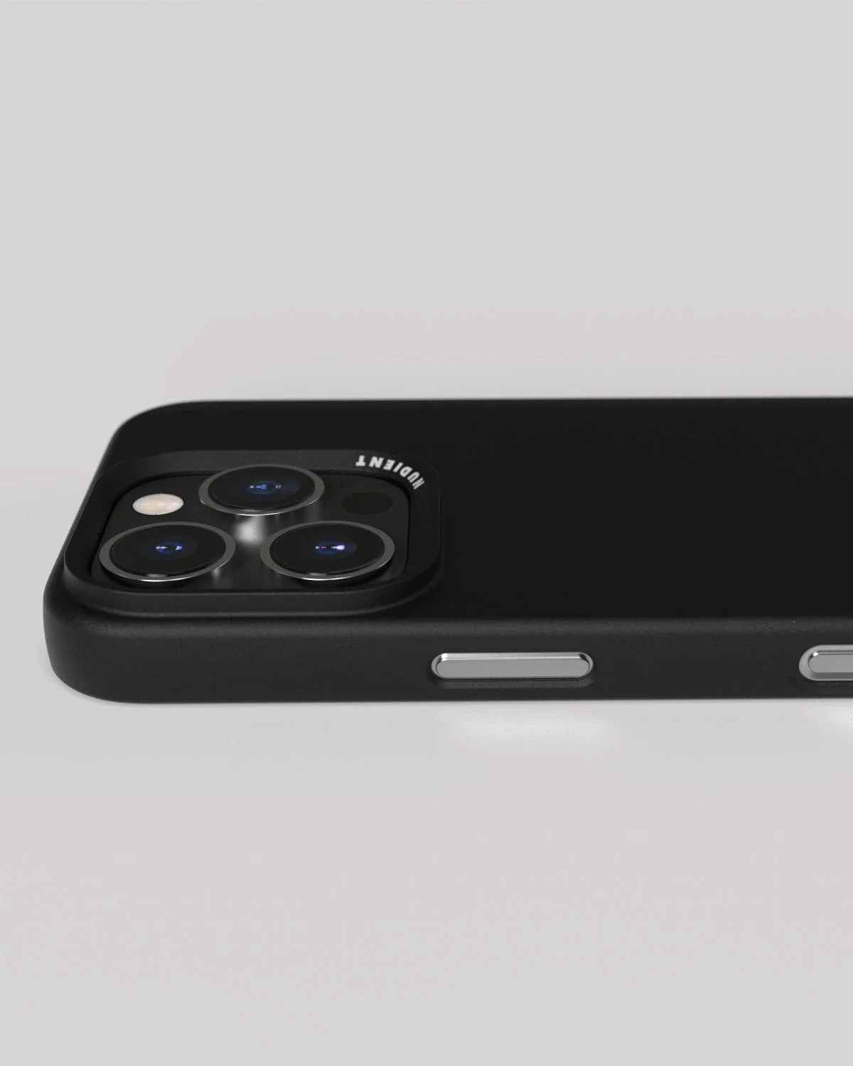 Thin Case - iPhone 16 Pro - Ink Black & Midwinter Blue - Image 4
